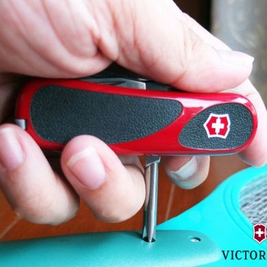 Нож складной, мультитул Victorinox Evogrip 18 (85мм, 15 функций), красный 2 купить