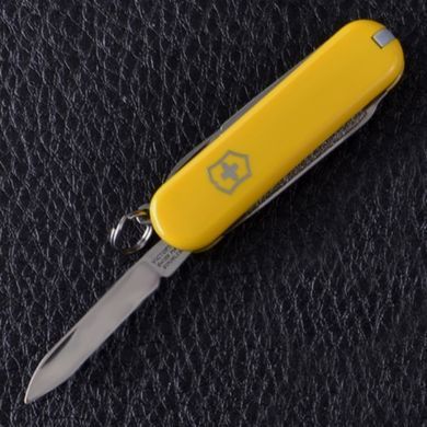 Ніж складаний, мультитул Victorinox Classic SD (58мм, 7 функцій), жовтий 2 купити
