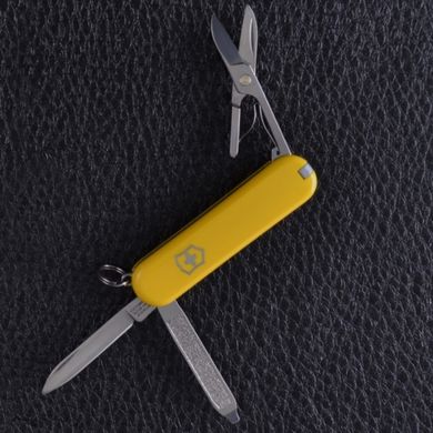 Нож складной, мультитул Victorinox Classic SD (58мм, 7 функций), желтый 3 купить