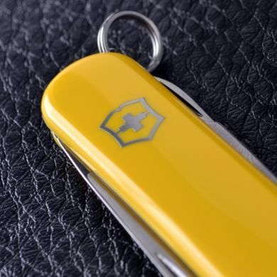 Ніж складаний, мультитул Victorinox Classic SD (58мм, 7 функцій), жовтий 6 купити