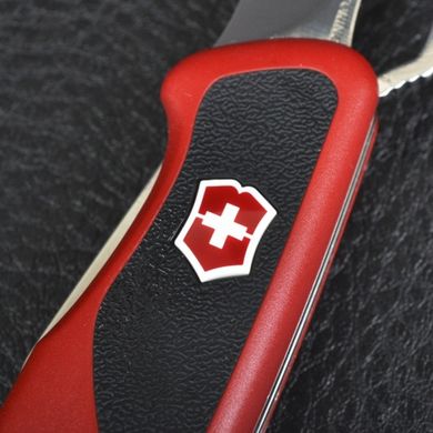 Нож складной, мультитул Victorinox Rangergrip 61 (130мм, 11 функций), красный 4 купить