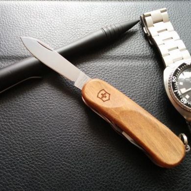 Нож складной, мультитул Victorinox Evowood 10 (85мм, 11 функций), дерево 4 купить